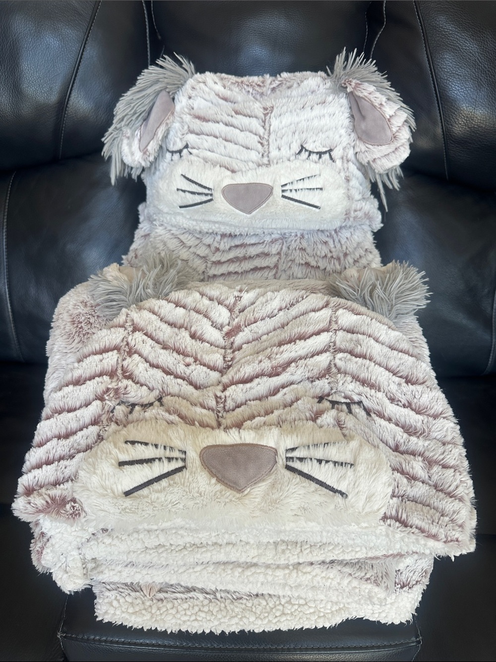 Plush 🐰 Animal Hooded Throw Blanket - Soft Pink & Gray(2)